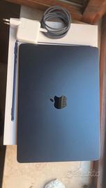 Apple MacBook Air 13" 2024 Chip M3, 8GB RAM, 512GB
