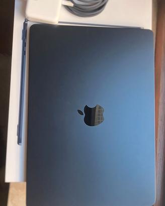 Apple MacBook Air 13" 2024 Chip M3, 8GB RAM, 512GB