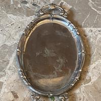 Vassoio Ovale in Acciaio Inox con Manici Lavorati