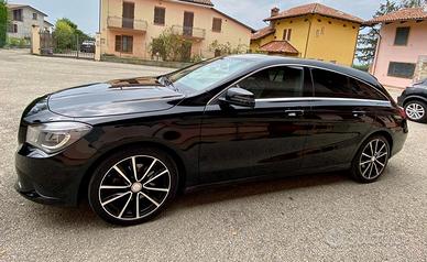 MERCEDES-BENZ CLA SHOOTING BRAKE 220D 4MATIC