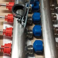 Collettore REHAU in Inox a 8 vie