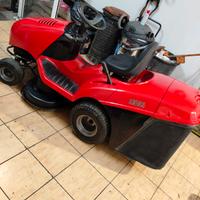 trattorino tagliaerba 