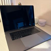 Apple MacBook Pro 15" 2018 - i9 - 32GB - 1TB SSD