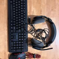 Tastiera,mouse, gaming,cuffie gaming