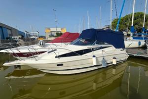 Bayliner 2655 Ciera Sunbridge con 300 ore di moto