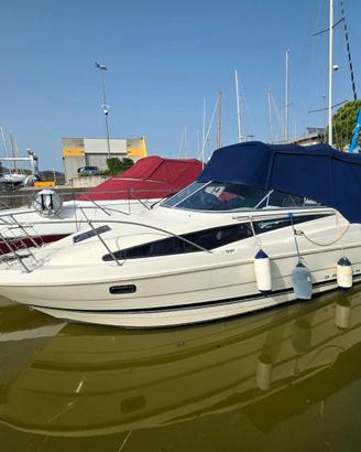 Bayliner 2655 Ciera Sunbridge con 300 ore di moto