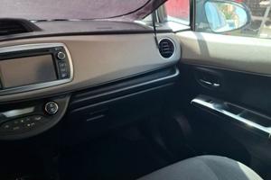 Toyota Yaris 1.0 Lounge – 2013 –