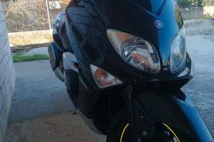 T mAX 500 ANNO 2002 MOTORE DA REVISIONARE