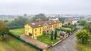 villa-a-schiera-centrale-a-sant-ilario-d-enza
