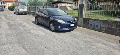ford focus 1600 benzina  125 cv