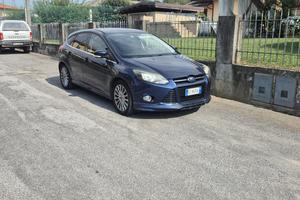 ford focus 1600 benzina  125 cv