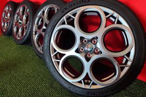 Cerchi Alfa Romeo Tonale Gomme 4 Stagion 235 40 20