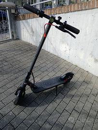 Monopattino elettrico Woow