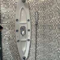 Colonna doccia idromassaggio