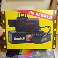 Macchina Fotografica con pellicola color Scotch 3K