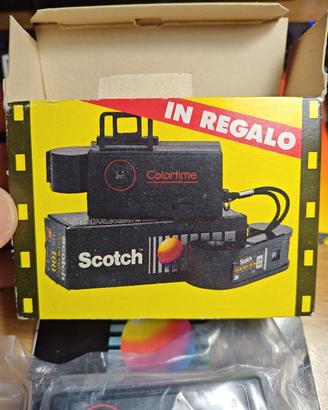 Macchina Fotografica con pellicola color Scotch 3K