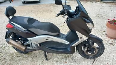 scooter yamaha xmax 250