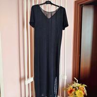 Vestito nero  in crepella con decori in paillettes