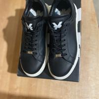 Scarpe richmond leggere la bio