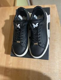 Scarpe richmond leggere la bio