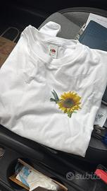 Maglietta con girasole e colobri
