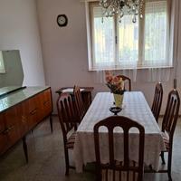 Tavolo con piana in vetro 