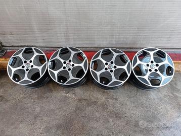 Cerchi in lega R17 originali Alfa Romeo 50567105