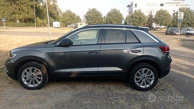 VOLKSWAGEN T-Roc - 2024