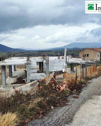 Villa di 150 m² con più di 5 locali a Pignola