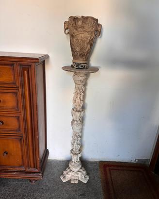Colonna orientale vintage vaso scolpito