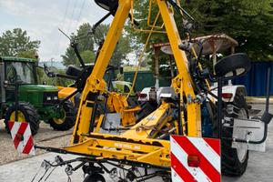 Volta fieno new holland modello 760