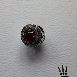 Charm Pandora Pavè e Pietra Rossa 792418C01