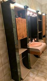 Mobile bagno in legno massello con specchi e luci