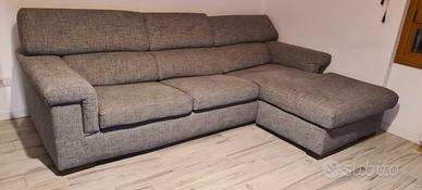 Divano con letto matrimoniale 