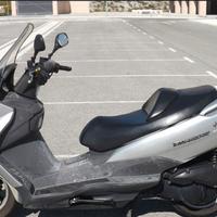 SUZUKI BURGMAN 150, sella e schienale rigenerati