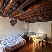 3 LOCALI A ONO SAN PIETRO