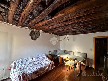 3 LOCALI A ONO SAN PIETRO