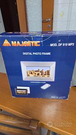Majestic digital foto frame