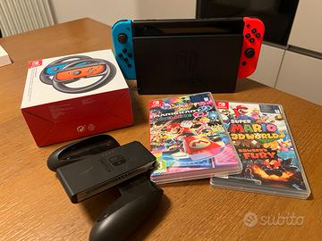 Nintendo Switch + due giochi E accessori