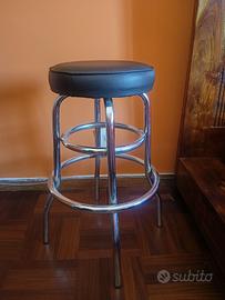 sgabello design acciaio e pelle