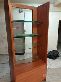 esposizione scaffale vetro e legno
