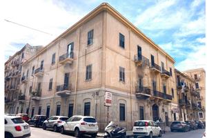 Oreto/Policlinico Ristrutturato 2 vani piano terra