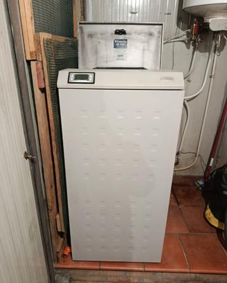 Caldaia a Pellet CLAM Vittoria 26 kW – Potente ed