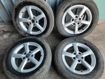 Cerchi in lega 16 pollici con gomme incluse 