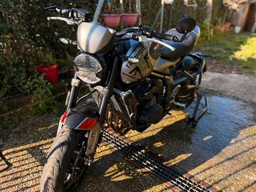 Triumph Trident 660 A2 libretto