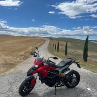 Ducati hyperstrada 821