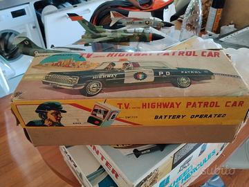 auto in latta con filo polizia vintage