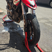 Hypermotard 796