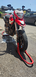 Hypermotard 796