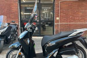 Honda SH 300 i - 2015 MOTORE NUOVO
